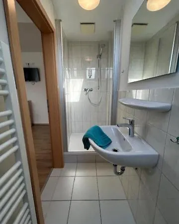 Und Halli-galli Guest house *